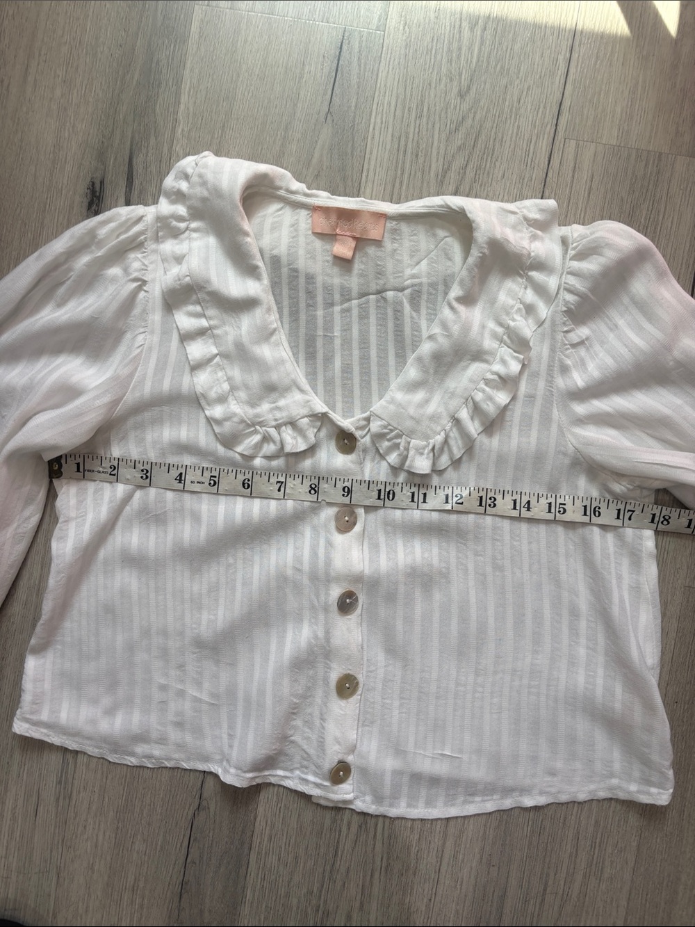 Women's White Ruffle Collar Button-Front Blouse - Picture 6 of 8
